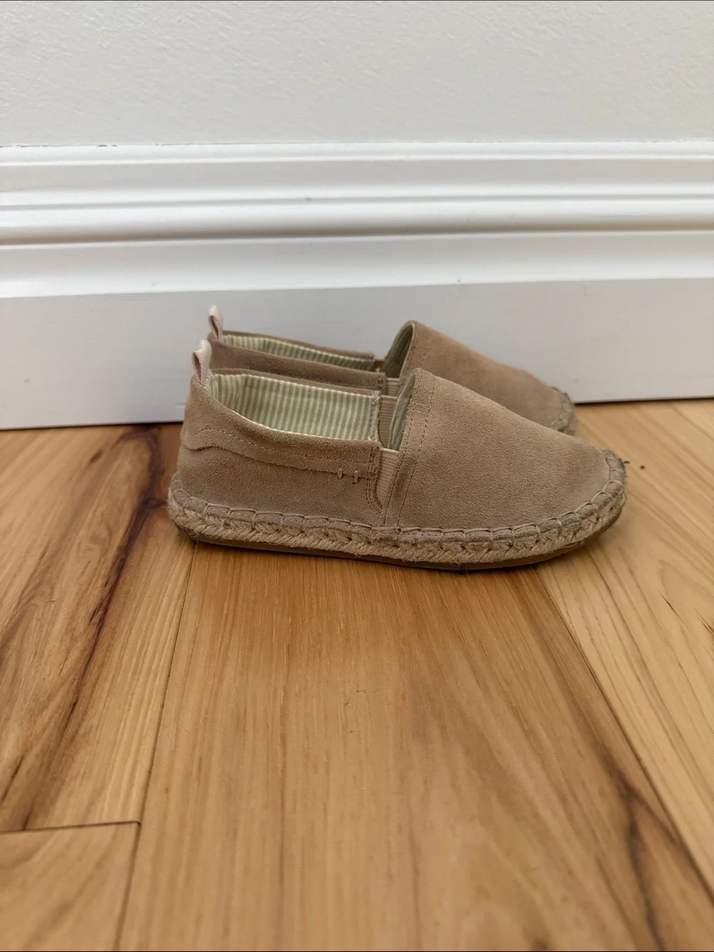 Zara Kids Beige Slip-On Espadrille Moccasins Size 26 (9.5 Toddler)
